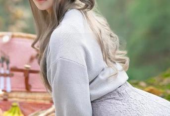 玉汇 kokuhui的圣女日常：史莱姆和私房美图的逗趣相遇！